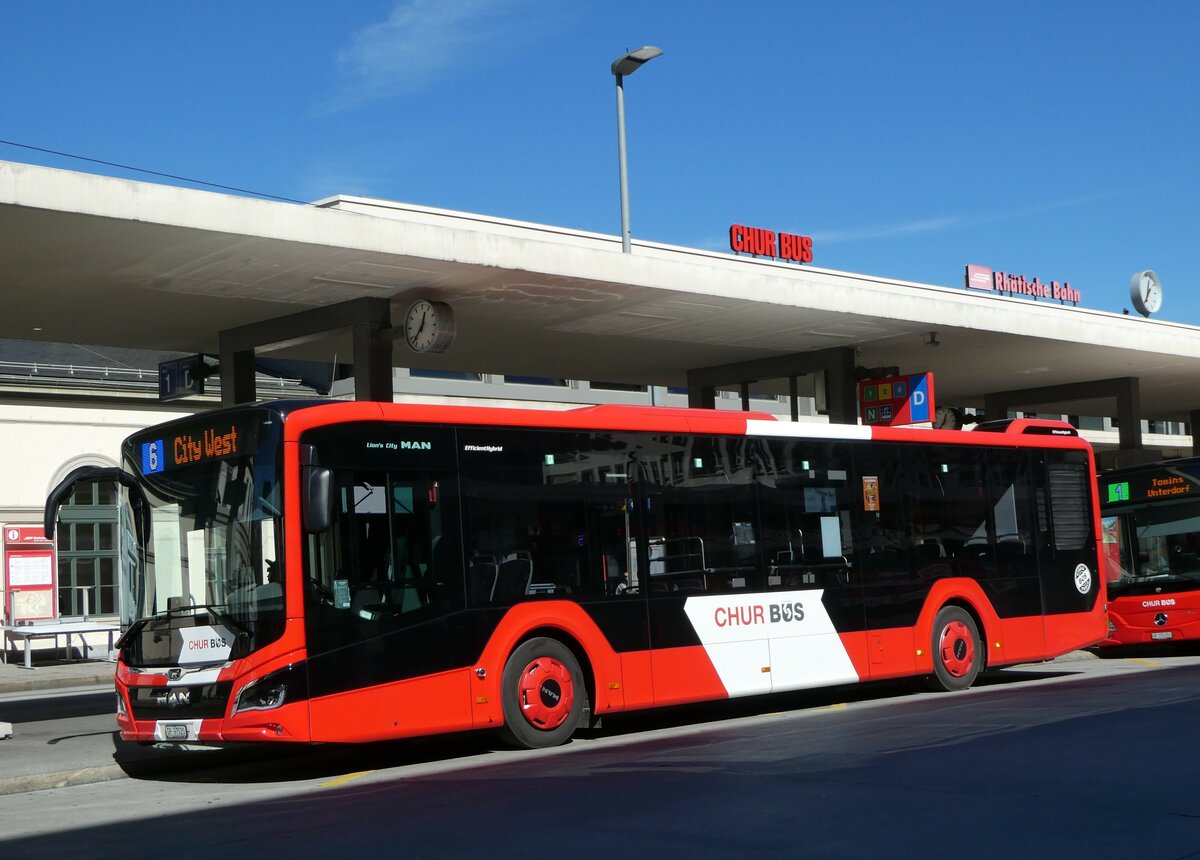 (255'597) - Chur Bus, Chur - Nr. 20/GR 97'520 - MAN am 26. September 2023 beim Bahnhof Chur