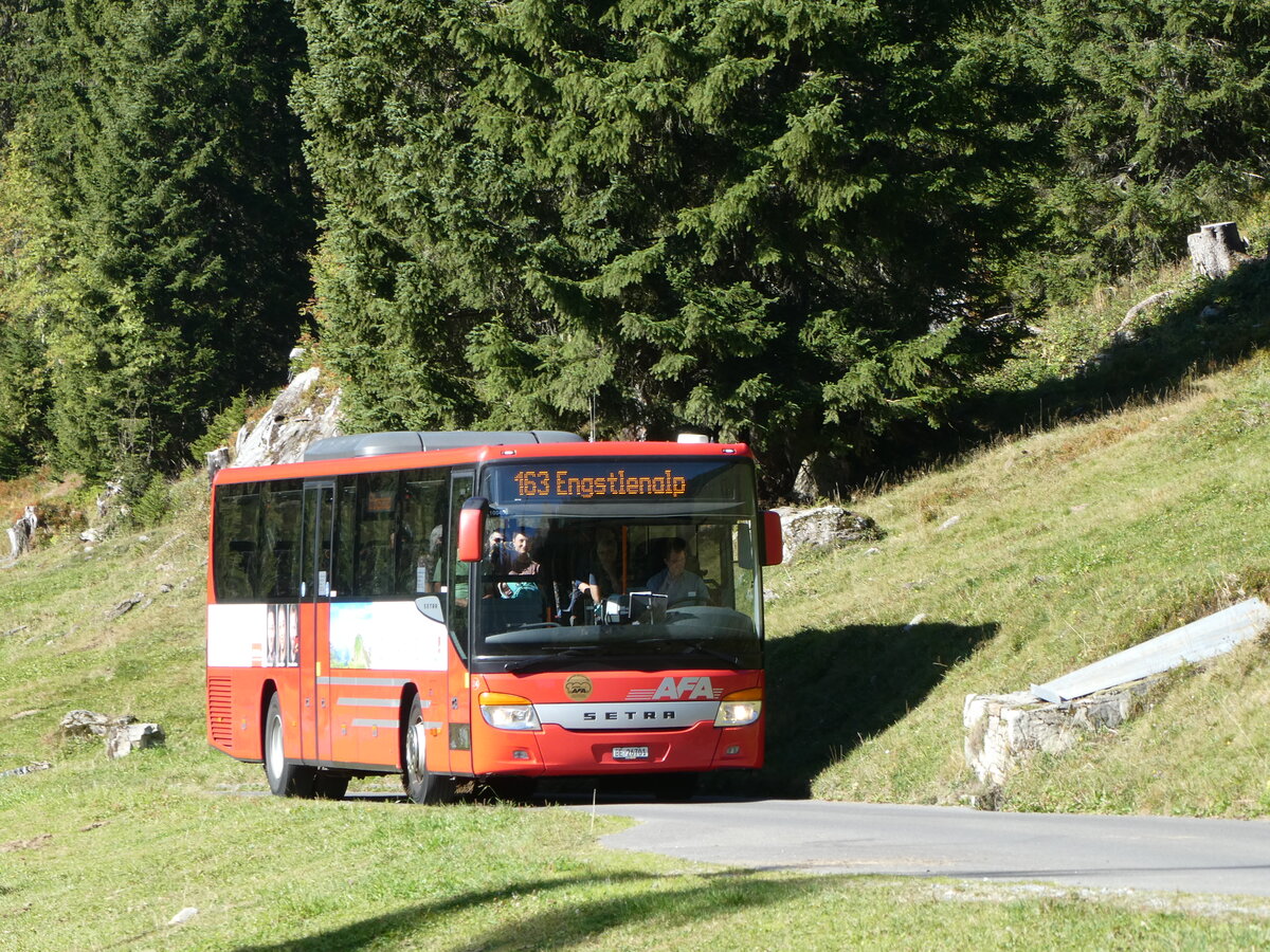 (255'770) - AFA Adelboden - Nr. 24/BE 26'701/PID 10'040 - Setra am 1. Oktober 2023 bei der Engstlenalp (Einsatz: PostAuto fr Engstlenalp-Bus)
