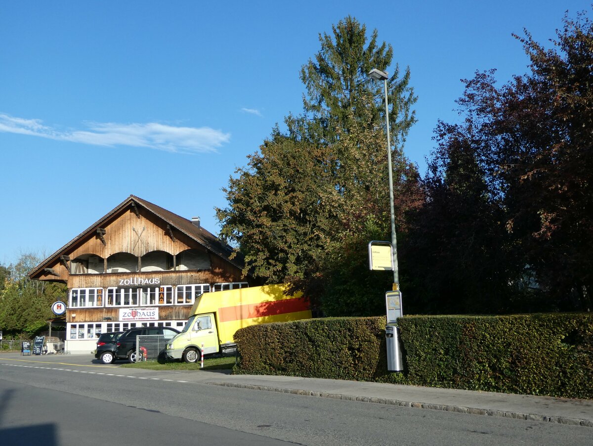 (255'852) - STI-Haltestelle am 3. Oktober 2023 in Thun-Lerchenfeld, Zollhaus