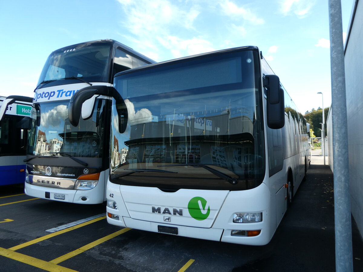 (256'366) - Maag, Kloten - Nr. 42 - MAN am 22. Oktober 2023 in Winterthur, Daimler Buses