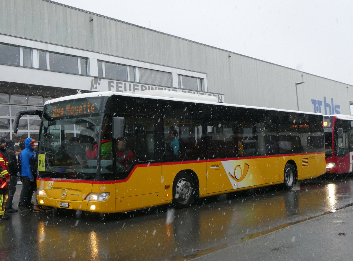 (258'208) - Wieland, Murten - Nr. 50/FR 300'633/PID 4845 - Mercedes (ex Klopfstein, Laupen Nr. 10) am 6. Januar 2024 beim Bahnhof Frutigen
