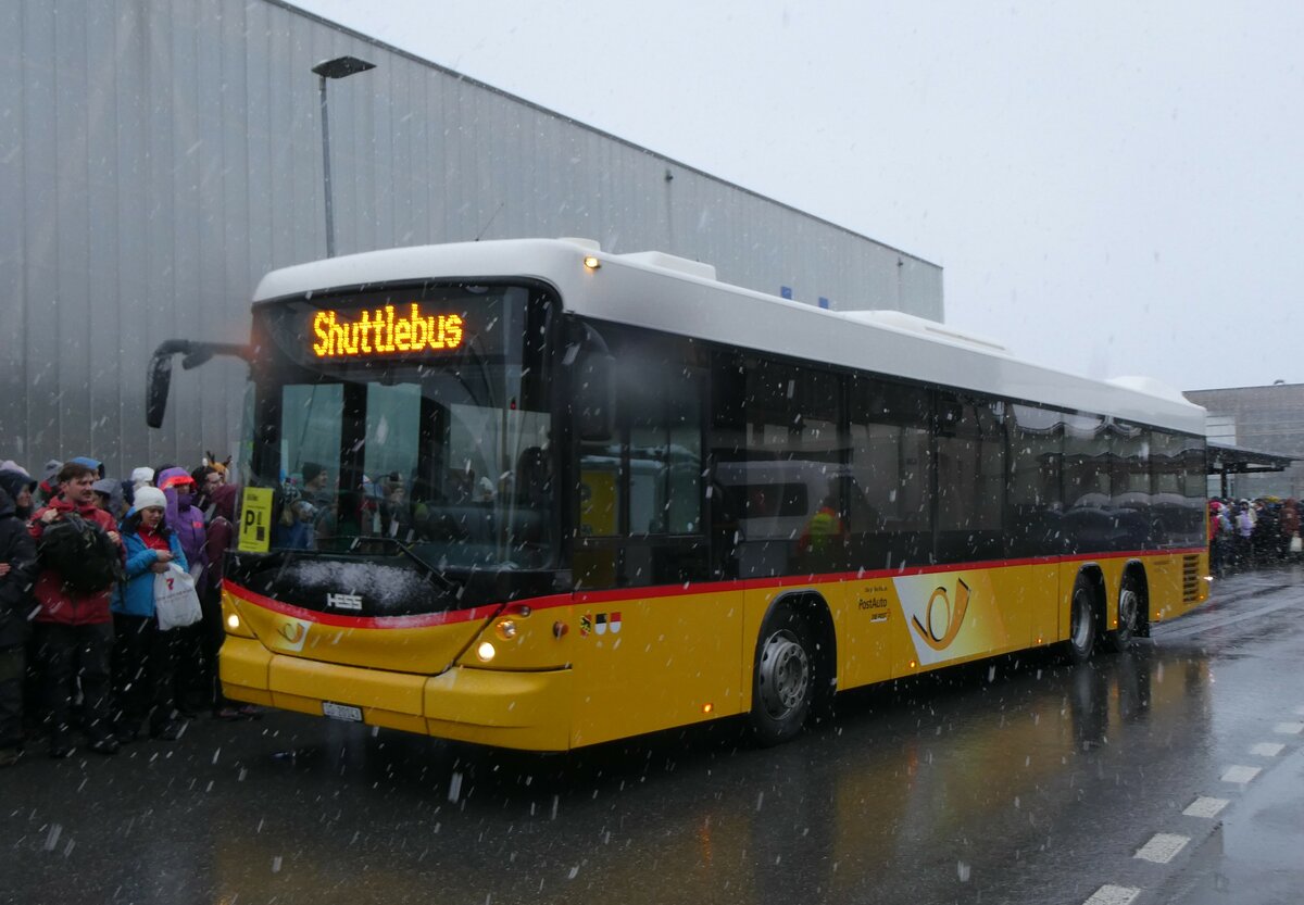 (258'222) - Steiner, Messen - SO 20'143/PID 5372 - Scania/Hess (ex SO 136'226) am 6. Januar 2024 beim Bahnhof Frutigen