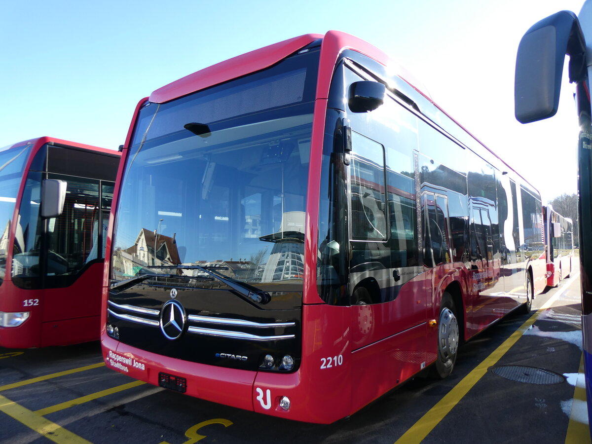 (259'077) - VZO Grningen - Nr. 2210 - eMercedes am 3. Februar 2024 in Winterthur, Daimler Buses
