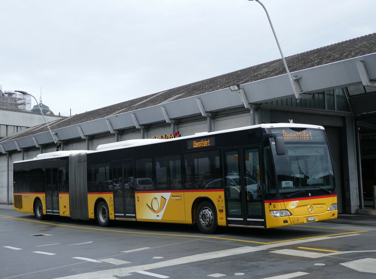 (259'225) - Steiner, Ortschwaben - Nr. 5/BE 175'180/PID 5548 - Mercedes am 8. Februar 2024 in Bern, Postautostation