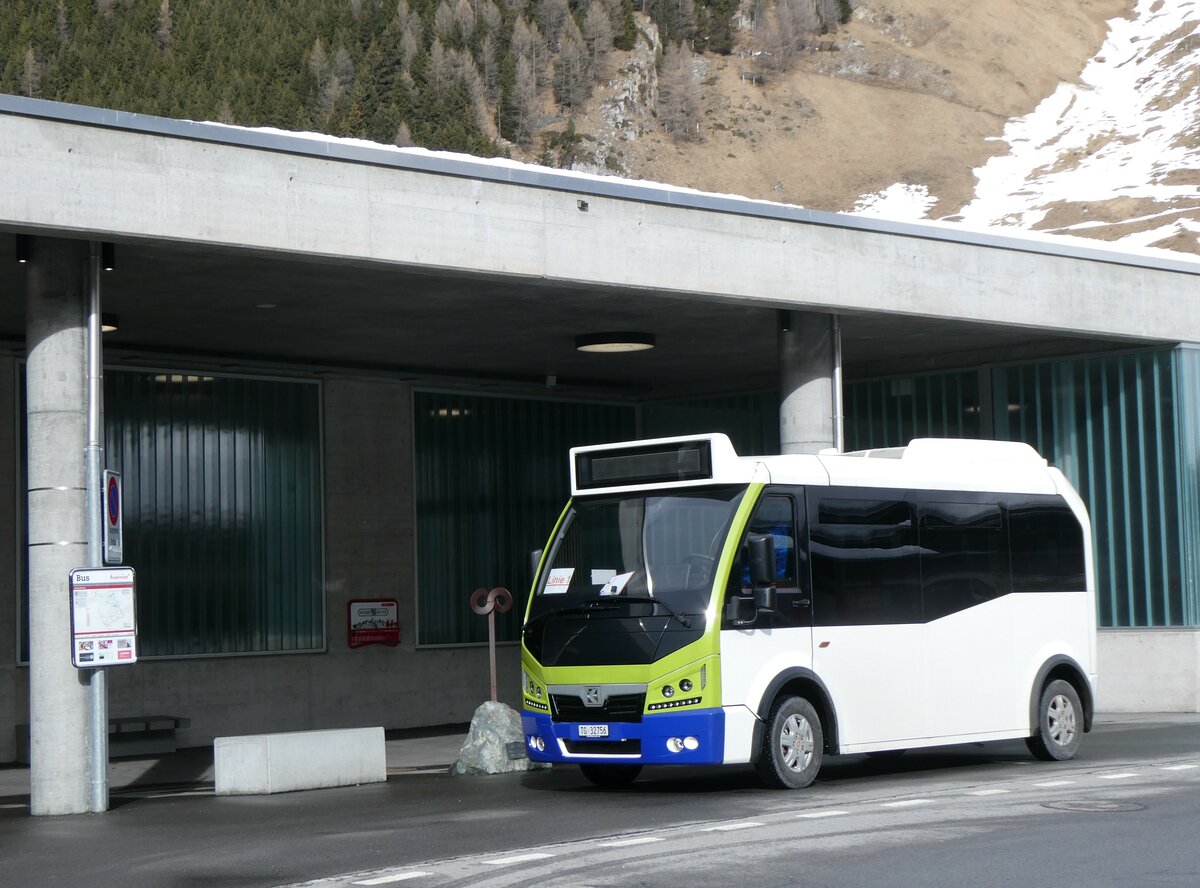 (259'262) - Thur-Taxi, Weinfelden - TG 32'756 - eKarsan am 10. Februar 2024 beim Bahnhof Andermatt (Einsatz Andermatt-Urserntal Tourismus, Andermatt)