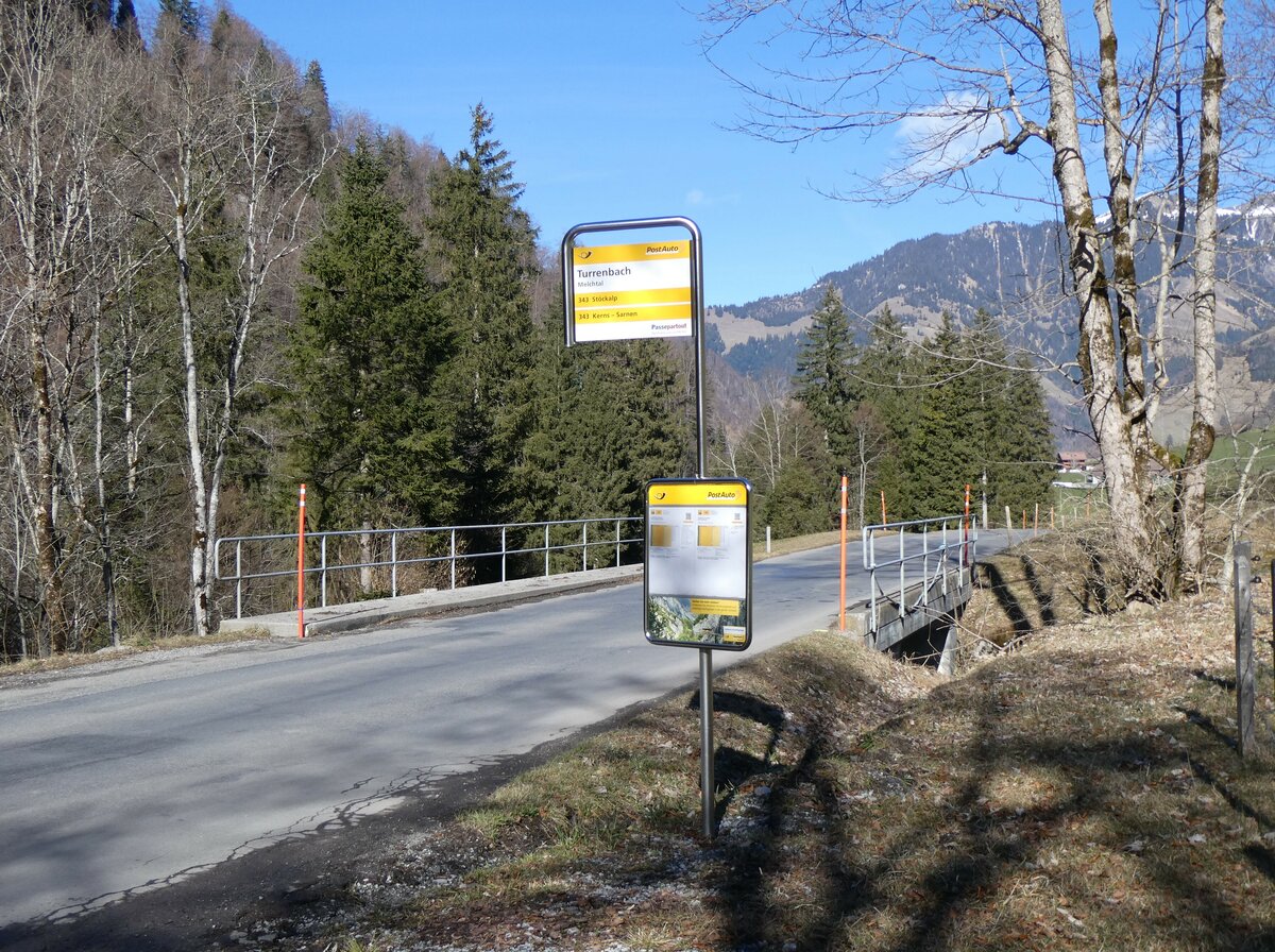 (259'318) - PostAuto-Haltestelle am 13. Februar 2024 in Melchtal, Turrenbach