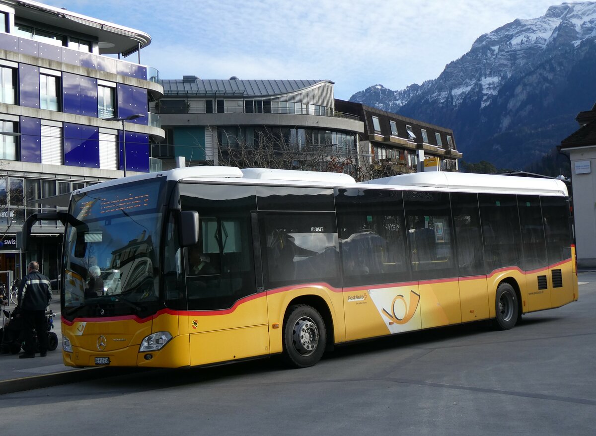 (259'506) - PostAuto Bern - BE 610'533/PID 11'684 - Mercedes am 20. Februar 2024 beim Bahnhof Interlaken West