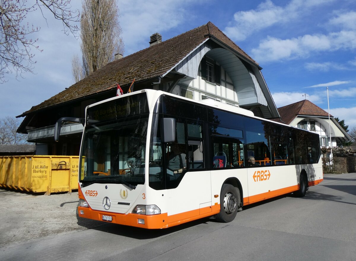 (260'018) - RBS Worblaufen - Nr. 3/BE 767'003 - Mercedes am 3. Mrz 2024 in Mattstetten, Briswilstrasse