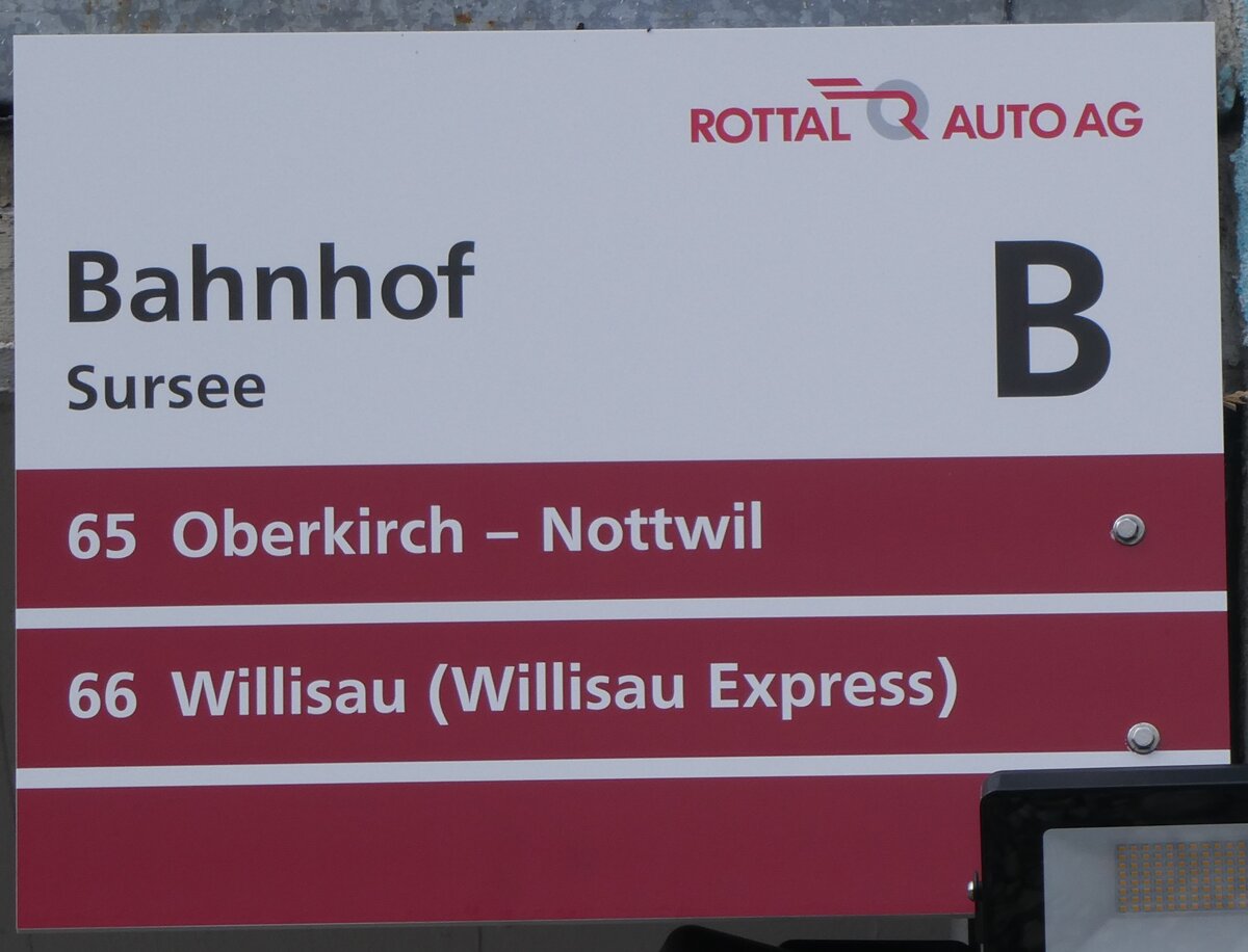 (260'234) - ROTTAL AUTO AG-Haltestellenschild - Sursee, Bahnhof - am 9. Mrz 2024 