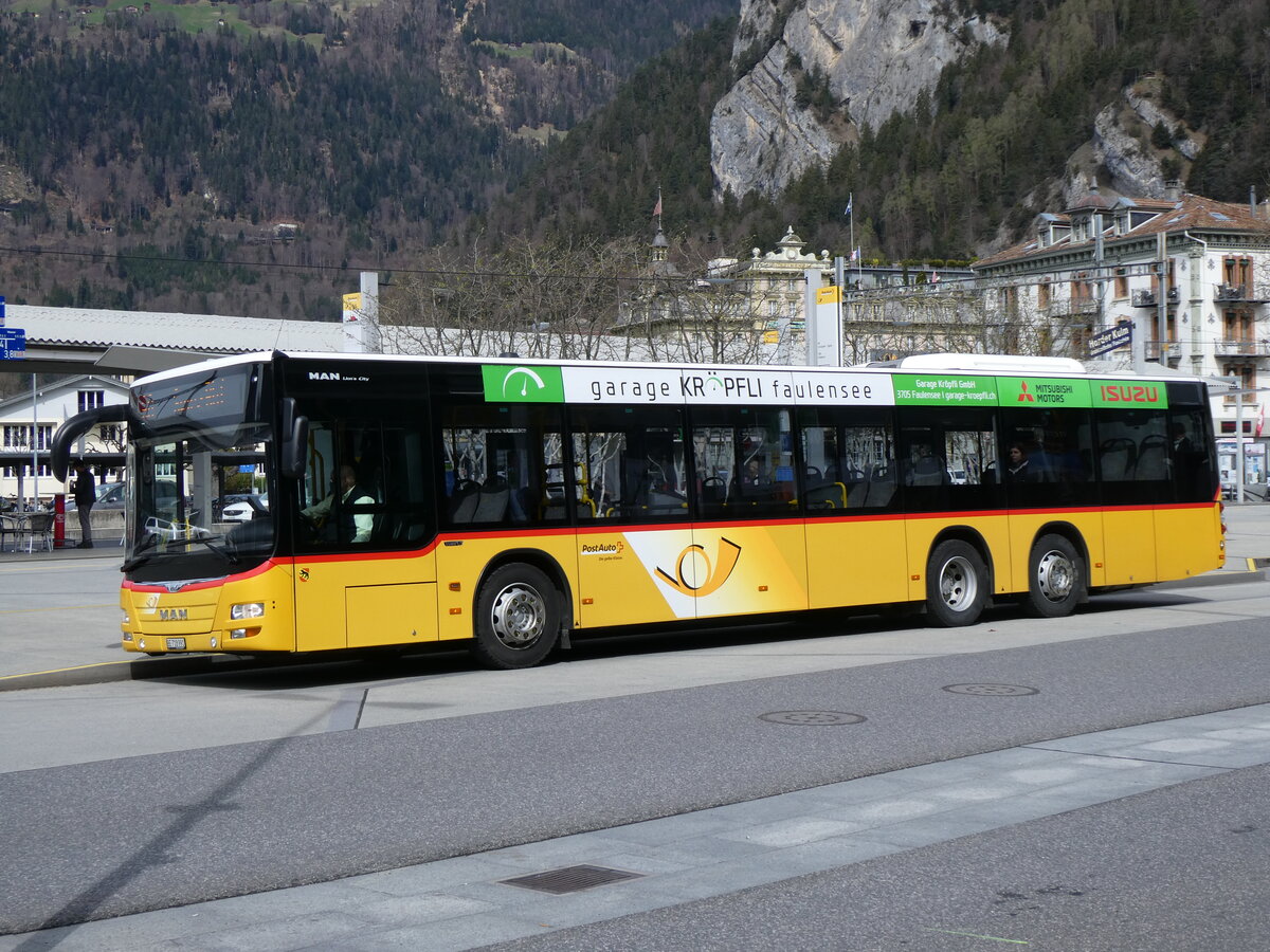 (260'961) - PostAuto Bern - BE 718'991/PID 10'526 - MAN am 4. April 2024 beim Bahnhof Interlaken West