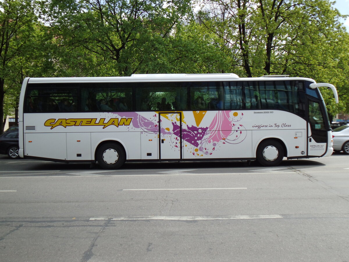 Aus Italien: Castellan, Cassola - Nr. 12 - Irisbus Domino am 9. April 2014 in Mnchen (Aufnahme: Martin Beyer)