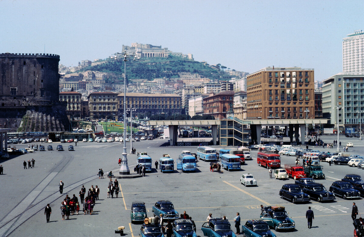 (D 030) - Aus dem Archiv: Diverse Cars um 1960 in Napoli