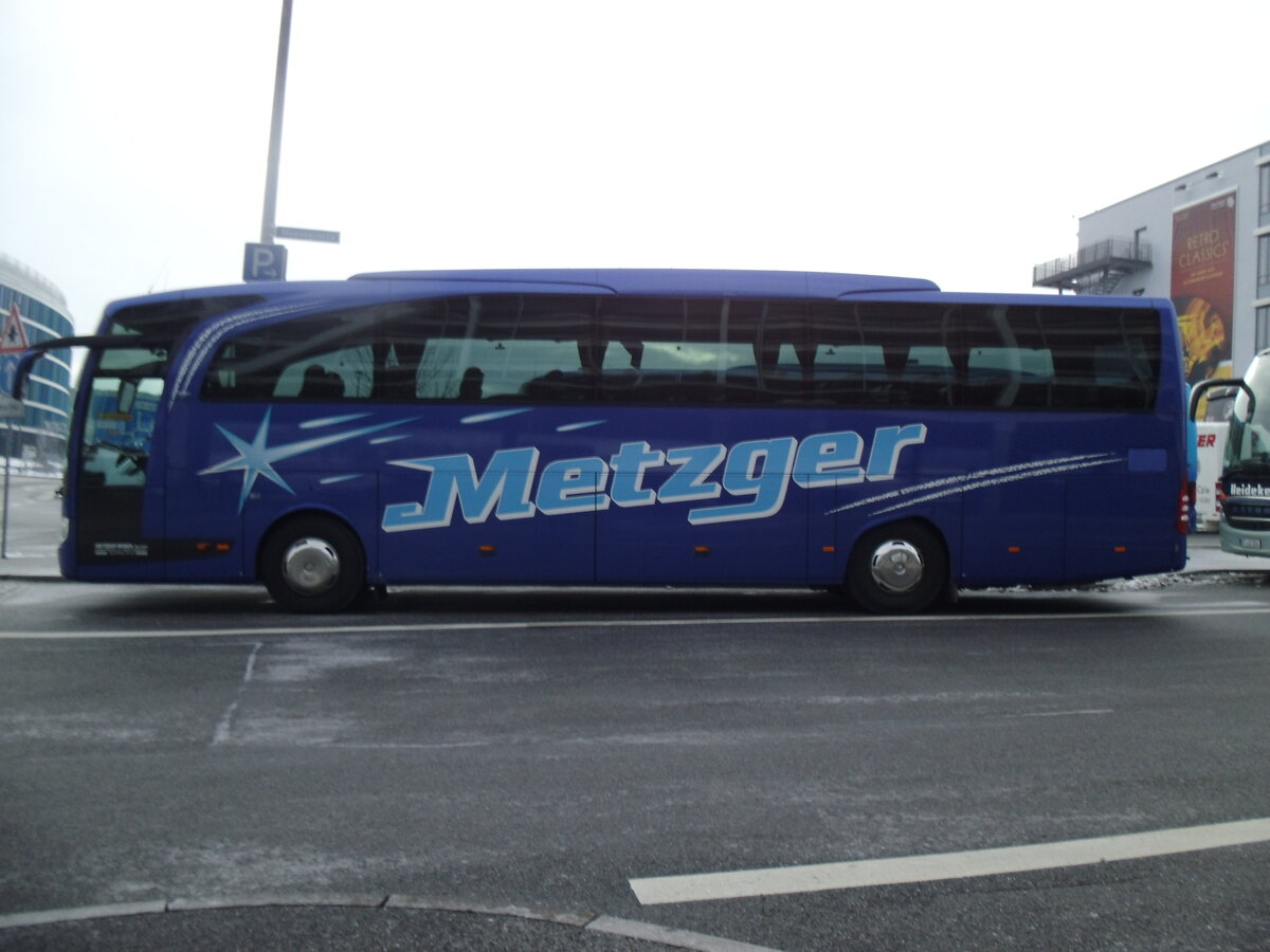 Metzger, Knzelsau - Mercedes Travego am 19. Januar 2016 in Stuttgart (Aufnahme: Martin Beyer)
