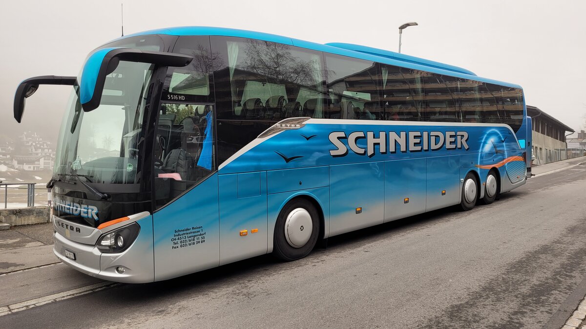 Setra S 516 HD, SO 28119, in Laax, Schneider Reisen und Transport AG, Langendorf, Aufgenommen am 18. März 2022