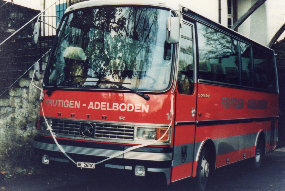 (U 04) - Aus dem Archiv: AFA Adelboden - Nr. 10/BE 26'701 - Setra (ex Frhlich, Zrich) am 21. November 1987 in Amsoldingen, Kirche