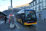 Brig/908321/284147---postauto-wallis---vs (284'147) - PostAuto Wallis - VS 581'442/PID 12'197 - eMercedes am 15. Januar 2026 beim Bahnhof Brig