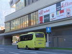 Irisbus/629370/196895---ledermair-schwarz---sz (196'895) - Ledermair, Schwarz - SZ 858 BE - Irisbus/Rosero am 12. September 2018 in Schwaz, Innsbrucker Strasse