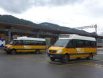 Mercedes/698468/216508---kuebli-gstaad---be (216'508) - Kbli, Gstaad - BE 305'545 - + PostAuto Wallis - VS 243'885 - Mercedes am 26. April 2020 beim Bahnhof Gstaad