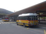 Mercedes/718871/222175---postauto-graubuenden---gr (222'175) - PostAuto Graubnden - GR 168'868 - Mercedes am 20. Oktober 2020 beim Bahnhof Kblis