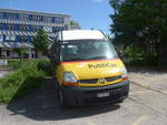 Renault/700111/216979---carpostal-ouest---vd (216'979) - CarPostal Ouest - VD 298'799 - Renault am 10. Mai 2020 in Yverdon, Garage