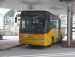 Iveco/699267/216713---bus-trans-visp---vs (216'713) - BUS-trans, Visp - VS 45'555 - Iveco am 2. Mai 2020 beim Bahnhof Visp