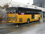 Iveco/789959/240728---bus-trans-visp---vs (240'728) - BUS-trans, Visp - VS 123'123 - Iveco am 8. Oktober 2022 beim Bahnhof Visp