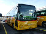 (246'309) - PostAuto Wallis - PID 11'914 - Iveco am 18. Februar 2023 in Kerzers, Interbus