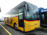 (256'719) - PostAuto Wallis - PID 11'949 - Iveco am 5. November 2023 in Kerzers, Interbus