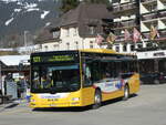MAN/769981/233242---grindelwaldbus-grindelwald---nr (233'242) - Grindelwaldbus, Grindelwald - Nr. 18/BE 382'871 - MAN/Gppel am 27. Februar 2022 beim Bahnhof Grindelwald