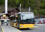 Brienz/880108/274183---flueck-brienz---nr (274'183) - Fl�ck, Brienz - Nr. 6/BE 26'631/PID 11'683 - Mercedes (ex PostAuto Bern) am 24. April 2025 beim Bahnhof Brienz