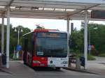 (162'563) - Saar-Pfalz-Mobil, Bexbach - HOM-PM 580 - Mercedes am 25. Juni 2015 beim Bahnhof Homburg