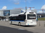 Volvo/492637/170042---welti-furrer-bassersdorf---nr (170'042) - Welti-Furrer, Bassersdorf - Nr. 83/ZH 729'380 - Volvo am 14. April 2016 in Zrich, Flughafen