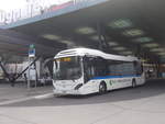 Volvo/715494/221016---welti-furrer-bassersdorf---nr (221'016) - Welti-Furrer, Bassersdorf - Nr. 83/ZH 729'380 - Volvo am 22. September 2020 in Zrich, Flughafen