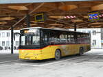 (244'959) - Lathion, Sion - Nr. 9/VS 12'990/PID 4988 - Volvo am 11. Januar 2023 beim Bahnhof Sion