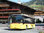 (256'088) - Kbli, Gstaad - BE 10'535 - Volvo am 12. Oktober 2023 beim Bahnhof Gstaad