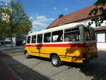 Mercedes/816551/250915---hahn-muenchen---nr (250'915) - Hahn, Mnchen - Nr. 6/M-MB 309H - Mercedes (ex Mller, CH-Ennetmoos Nr. 6; ex Portenier, CH-Adelboden Nr. 6; ex Geiger, CH-Adelboden Nr. 6) am 3. Juni 2023 in Essenbach, Schulstrasse