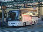 (147'601) - Comazzi, Bergomanero - Nr. 256/EP-992 XP - Irisbus am 5. November 2013 beim Bahnhof Domodossola