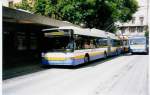 (033'326) - TC La Chaux-de-Fonds - Nr. 124 - NAW/Hess Gelenktrolleybus am 6. Juli 1999 beim Bahnhof La Chaux-de-Fonds