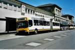 (041'333) - VBSH Schaffhausen - Nr. 116 - NAW/Hess Gelenktrolleybus am 19. Juni 2000 beim Bahnhof Schaffhausen