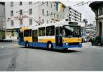 (048'831) - TC La Chaux-de-Fonds - Nr. 112 - NAW/Hess Trolleybus am 6. August 2001 beim Bahnhof La Chaux-de-Fonds
