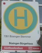 (173'954) - Sdbadenbus/DB-Haltestellenschild - Bsingen, Brgerhaus - am 20. August 2016