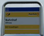 (244'083) - PostAuto-Haltestellenschild - Altnau, Bahnhof - am 21. Dezember 2022