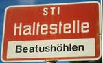 (137'050) - STI-Haltestellenschild - Sundlauenen, Beatushhlen - am 28. November 2011