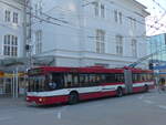 (197'027) - OBUS Salzburg - Nr. 243/S 802 EP - Grf&Stift Gelenktrolleybus (ex Nr. 9663) am 13. September 2018 beim Bahnhof Salzburg