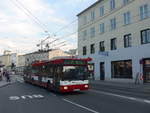(197'387) - OBUS Salzburg - Nr. 247/S 390 EV - Grf&Stift Gelenktrolleybus (ex Nr. 9767) am 13. September 2018 in Salzburg, Hanuschplatz