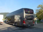 Schweiz/581121/185201---aus-portugal-pluma-tour (185'201) - Aus Portugal: Pluma Tour, Vila Real - 25-RI-56 - Volvo/Atomic am 25. September 2017 in Bursins, Raststtte La Cte