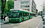 (031'122) - BVB Basel - Nr. 928 - Neoplan Gelenktrolleybus am 26. April 1999 in Basel, Claraplatz