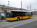 Neuchatel/874355/271553---carpostal-ouest---ne (271'553) - CarPostal Ouest - NE 137'828/PID 12'011 - Mercedes am 1. Februar 2025 beim Bahnhof Neuch�tel