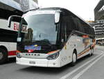 eurobus-bernerwanzenried-bern/794074/242012---eurobus-bern---nr (242'012) - Eurobus, Bern - Nr. 1/BE 379'901 - Setra am 30. Oktober 2022 beim Bahnhof Visp