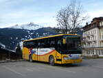 (246'204) - Grindelwaldbus, Grindelwald - Nr. 21/BE 100'930 - Setra am 17. Februar 2023 beim Bahnhof Grindelwald